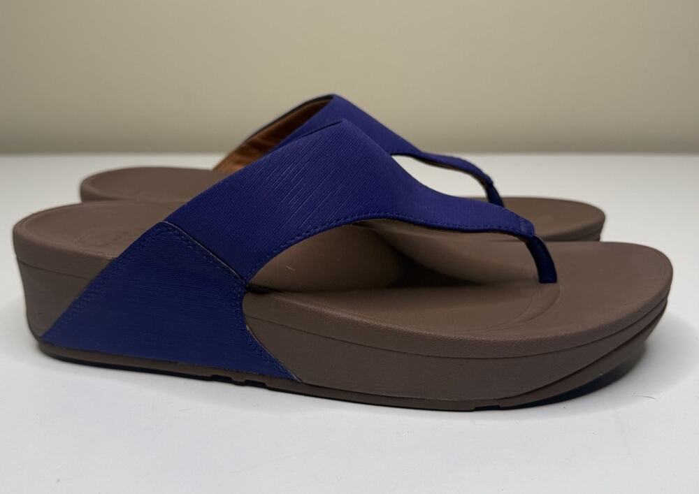 FitFlop LULU Thong Sandal Womens 8 Purple Leather Wedge Toe-Post Slip On Shoes